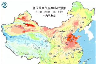 活力十足！范德彪上半场没出手但抢下5板 其中包括4个前场板！